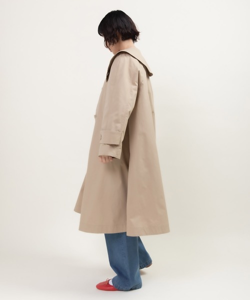 CHILD WOMAN(チャイルドウーマン)の「C/Nyウェザー フラットカラーフレアーコート(その他アウター・レディース・ベージュ/ネイビー・FREE)」の4枚目の写真