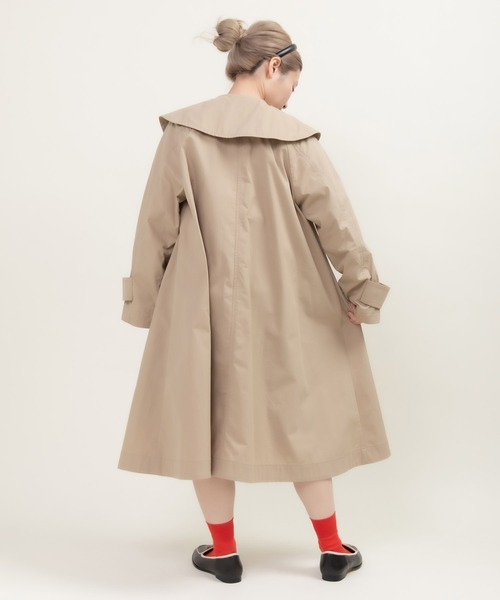 CHILD WOMAN(チャイルドウーマン)の「C/Nyウェザー フラットカラーフレアーコート(その他アウター・レディース・ベージュ/ネイビー・FREE)」の10枚目の写真