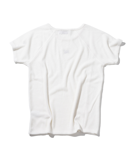 MASSNOUN(マスノウン)の「アンメザードロゴスリーブ半袖MSSISV001-WT(Tシャツ/カットソー・メンズ・その他・MEDIUM/LARGE)」の2枚目の写真