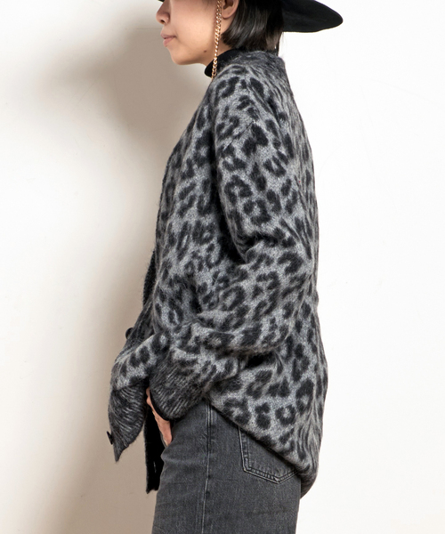 Anine Bing(アニー ビング)の「【ANINE BING/アニン ビン】GRAY LEOPARD CARDIGAN(カーディガン/ボレロ・レディース・チャコールグレー・FREE)」の2枚目の写真