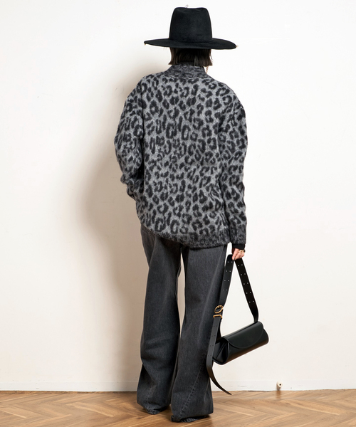 Anine Bing(アニー ビング)の「【ANINE BING/アニン ビン】GRAY LEOPARD CARDIGAN(カーディガン/ボレロ・レディース・チャコールグレー・FREE)」の6枚目の写真