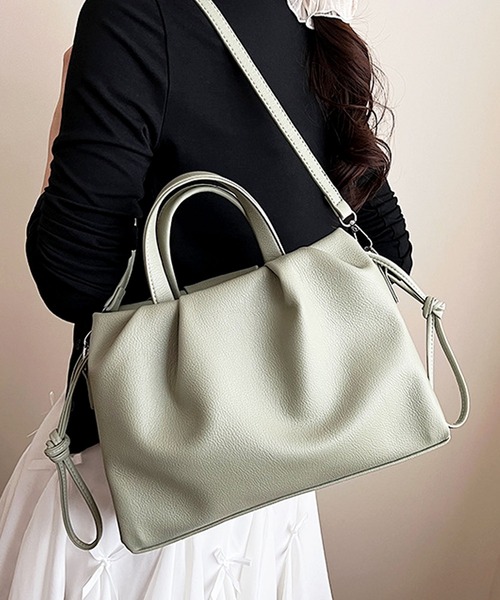 florist(フローリスト)の「【高見え・2WAY】レザータッチタックデザインハンドバッグ/ショルダーバッグ/ビジネスバッグ(iPad収納可)(ハンドバッグ・レディース・グレイッシュベージュ/オフホワイト/ミント/ブラック/ブラウン/モカ・FREE)」の6枚目の写真