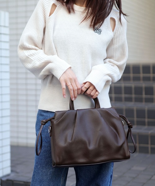 florist(フローリスト)の「【高見え・2WAY】レザータッチタックデザインハンドバッグ/ショルダーバッグ/ビジネスバッグ(iPad収納可)(ハンドバッグ・レディース・グレイッシュベージュ/オフホワイト/ミント/ブラック/ブラウン/モカ・FREE)」の14枚目の写真