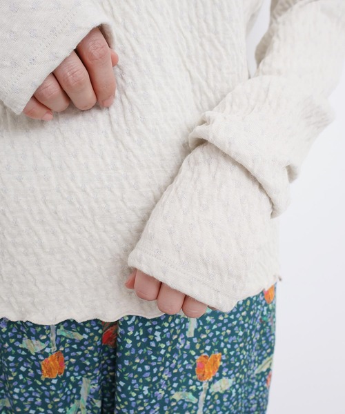 l'atelier du savon(アトリエドサボン)の「ふくふくしたドット モックネックTシャツ(Tシャツ/カットソー・レディース・オフホワイト/グレー/ブラック・FREE)」の9枚目の写真