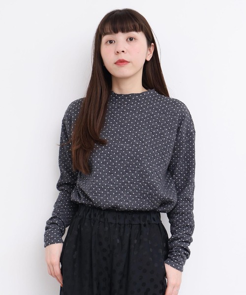 l'atelier du savon(アトリエドサボン)の「ふくふくしたドット モックネックTシャツ(Tシャツ/カットソー・レディース・オフホワイト/グレー/ブラック・FREE)」の11枚目の写真