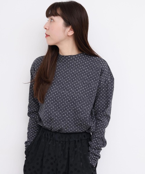 l'atelier du savon(アトリエドサボン)の「ふくふくしたドット モックネックTシャツ(Tシャツ/カットソー・レディース・オフホワイト/グレー/ブラック・FREE)」の14枚目の写真