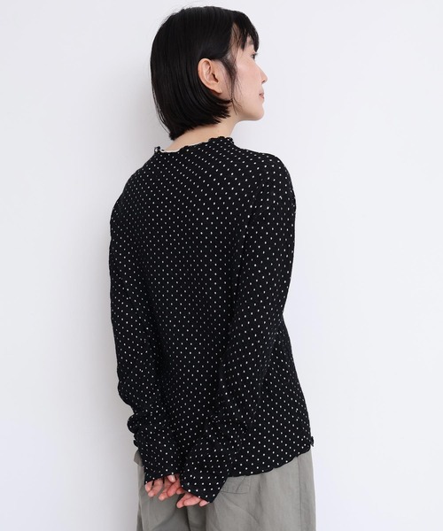 l'atelier du savon(アトリエドサボン)の「ふくふくしたドット モックネックTシャツ(Tシャツ/カットソー・レディース・オフホワイト/グレー/ブラック・FREE)」の21枚目の写真