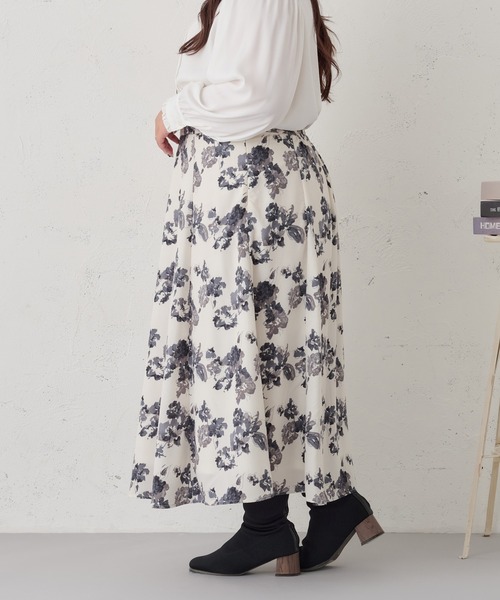 Louiosy(ルオシー)の「【大きいサイズ】ベルト付きフレアスカート(スカート・レディース・ベージュ/ホワイト系その他/ブラック・4L/3L/X-LARGE)」の22枚目の写真