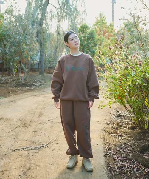 BROKEN BASE(ブロークンベース)の「B.Base Fleece Back Sweatshirt / B.Baseフリースバックスウェットシャツ(スウェット・メンズ・ブラウン/グレー/ブラック/ネイビー/パープル・MEDIUM/SMALL/LARGE)」の20枚目の写真