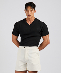 LEVELD（レブエルド）の「Cut-out detail V-neck black（Tシャツ/カットソー）」