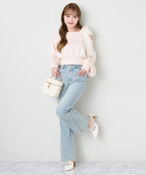 one after another NICE CLAUP（ワンアフターアナザーナイスクラップ）の「肩リボンワンショルトップス（Tシャツ/カットソー・レディース・チャコールグレー/アイボリー/ピンク/ネイビー・FREE）」の6枚目の写真