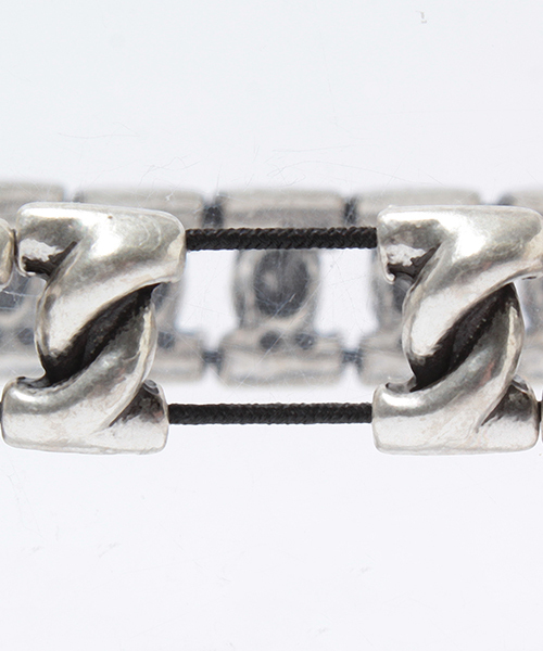 PHILIPPE AUDIBERT(フィリップ オーディベール)の「PHILIPPE AUDIBERT / "Forcat" ブレスレット(ブレスレット・レディース・シルバー・ONE SIZE)」の6枚目の写真