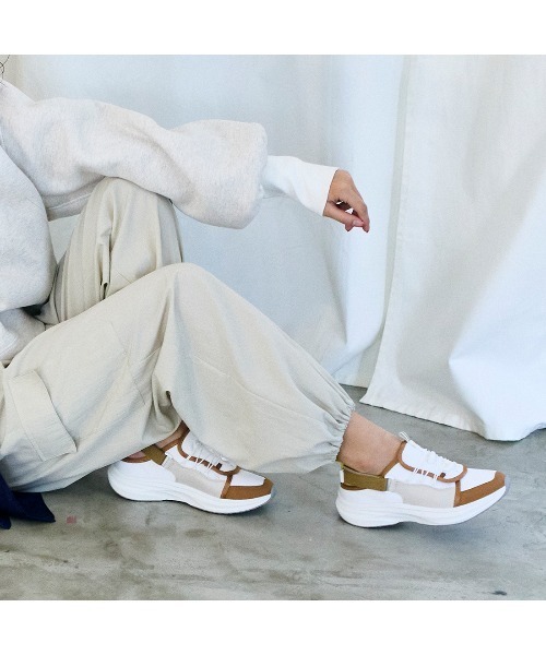 Mode et Jacomo（モードエジャコモ）の「【２WAY】コードストッパースニーカー（スニーカー・レディース・ブラック/ホワイト/ブルー系その他/ホワイト系その他2・22.5cm/23cm/23.5cm/24cm/24.5cm）」の8枚目の写真