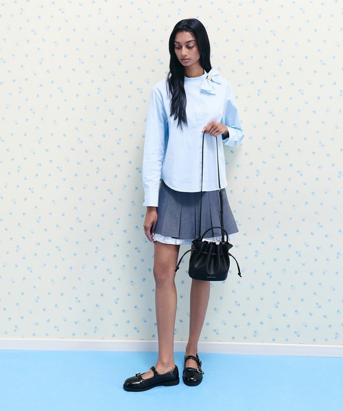CHARLES & KEITH(チャールズ & キース)の「Sammie サミー ドローストリング バケットバッグ(ショルダーバッグ・レディース・クリーム/ブラック/ピンク系その他3・S)」の21枚目の写真
