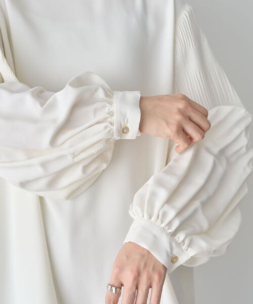 Green　Parks（グリーンパークス）の「O.袖プリーツブラウス（シャツ/ブラウス・レディース・サックスブルー/ブラック/ホワイト系その他2・FREE）」の14枚目の写真