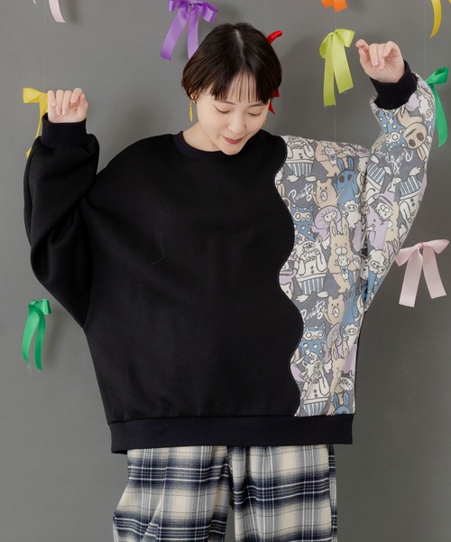 ScoLar Parity(スカラーパリティ)の「353145:Parityキャラ総柄 裏起毛波模様切替プルオーバー(Tシャツ/カットソー・レディース・ブラック/オートミール/ブルー・M)」の6枚目の写真