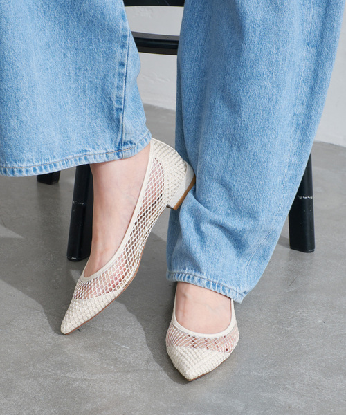 LE TALON(ルタロン)の「《追加3》ポインテッドネットフラット(その他シューズ・レディース・ブラック×ブラック/ブラウン/アイボリー/サックスブルー・21/21.5/22cm/22.5cm/23cm/23.5cm/24cm/24.5cm/25cm/25.5cm)」の2枚目の写真