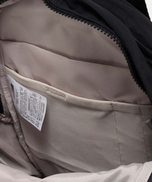 THE NORTH FACE（ザノースフェイス）の「＜THE NORTH FACE＞ネバーストップミニバックパック / リュック（7L）（バックパック/リュック・レディース・ブラック・FREE）」の11枚目の写真