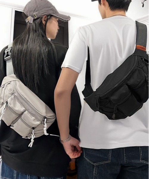 L'atelier(ラトリエ)の「ボディバッグ ワンショルダー ウェストバッグ 軽量(ボディバッグ/ウエストポーチ・メンズ・ブラック系1/ブラック系2/ブラック系4/グレー系1/シルバー系3/ブラック系3・FREE)」の8枚目の写真