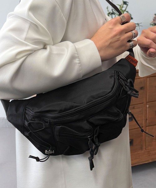L'atelier(ラトリエ)の「ボディバッグ ワンショルダー ウェストバッグ 軽量(ボディバッグ/ウエストポーチ・メンズ・ブラック系1/ブラック系2/ブラック系4/グレー系1/シルバー系3/ブラック系3・FREE)」の10枚目の写真