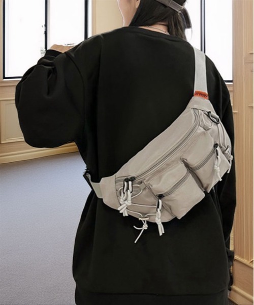 L'atelier(ラトリエ)の「ボディバッグ ワンショルダー ウェストバッグ 軽量(ボディバッグ/ウエストポーチ・メンズ・ブラック系1/ブラック系2/ブラック系4/グレー系1/シルバー系3/ブラック系3・FREE)」の17枚目の写真