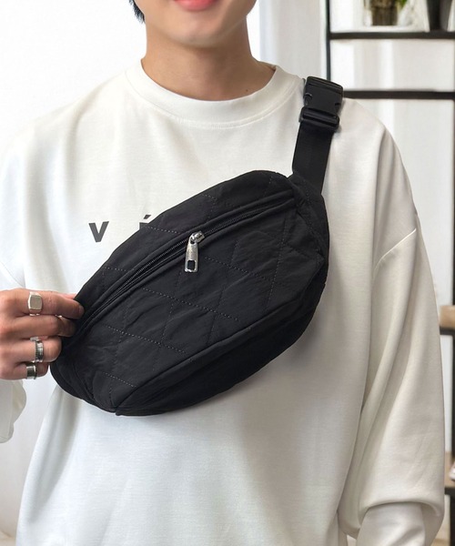 L'atelier(ラトリエ)の「ボディバッグ ワンショルダー ウェストバッグ 軽量(ボディバッグ/ウエストポーチ・メンズ・ブラック系1/ブラック系2/ブラック系4/グレー系1/シルバー系3/ブラック系3・FREE)」の21枚目の写真