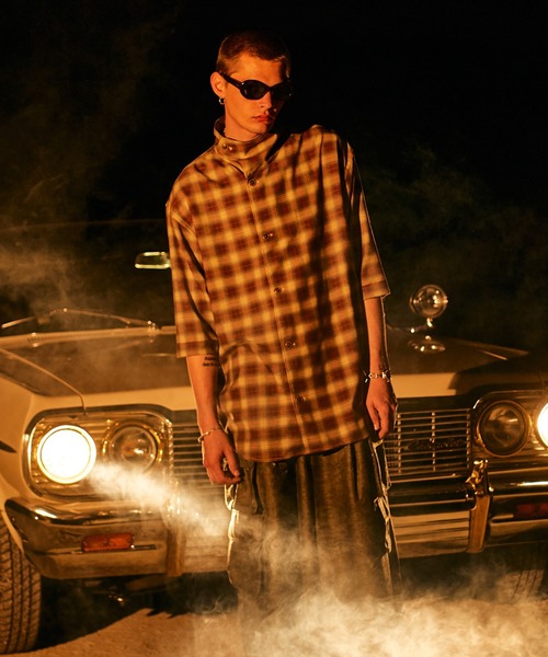 glamb(グラム)の「Stand Collar Check Shirt / スタンドカラーチェックシャツ(シャツ/ブラウス・メンズ・ブラウン/ネイビー・S/M/L)」の1枚目の写真