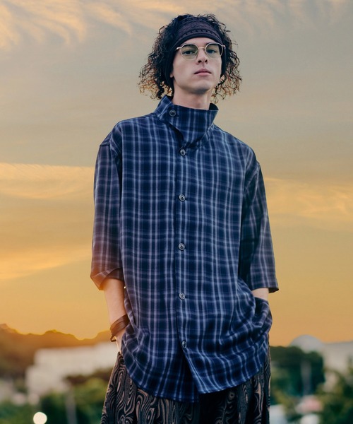 glamb(グラム)の「Stand Collar Check Shirt / スタンドカラーチェックシャツ(シャツ/ブラウス・メンズ・ブラウン/ネイビー・S/M/L)」の9枚目の写真