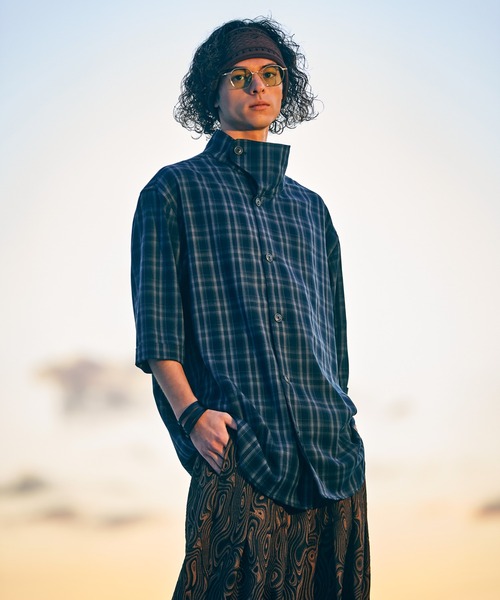 glamb(グラム)の「Stand Collar Check Shirt / スタンドカラーチェックシャツ(シャツ/ブラウス・メンズ・ブラウン/ネイビー・S/M/L)」の15枚目の写真