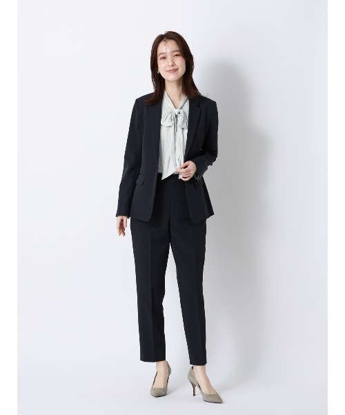 SUIT SQUARE(スーツスクエア)の「ボウタイブラウス/ウォッシャブル/接触冷感/割繊ポリエステル/無地(シャツ/ブラウス・レディース・ベージュ/ネイビー/サックスブルー・38(9号)/40(11号))」の16枚目の写真