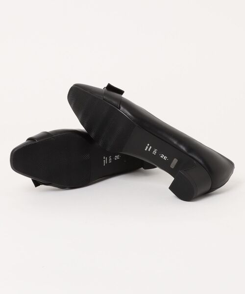 MELMO(メルモ)の「スクエアトゥベルテッドパンプス(パンプス・レディース・ブラック/ゴールド系その他・22.5cm/23.0cm/23.5cm/24.0cm/24.5cm)」の4枚目の写真