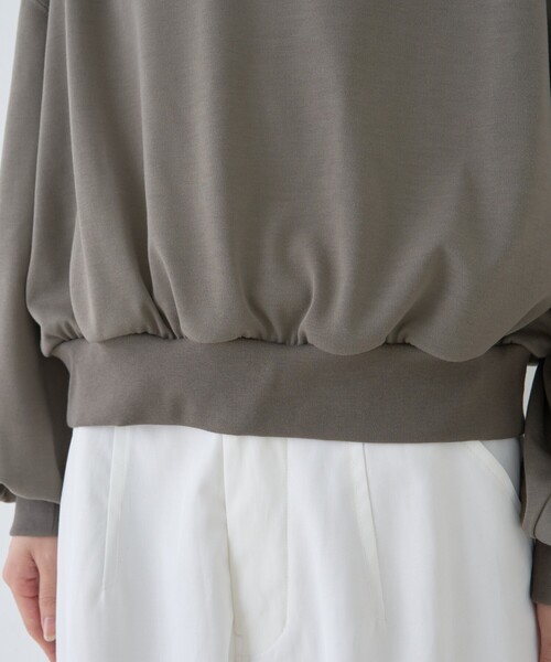 Rouge vif Anna（ルージュヴィフアンナ）の「ポリスパンパフスリーブイージーカットプルオーバー/吸水速乾（Tシャツ/カットソー・レディース・カーキ/オフホワイト/チャコールグレー・フリー）」の4枚目の写真