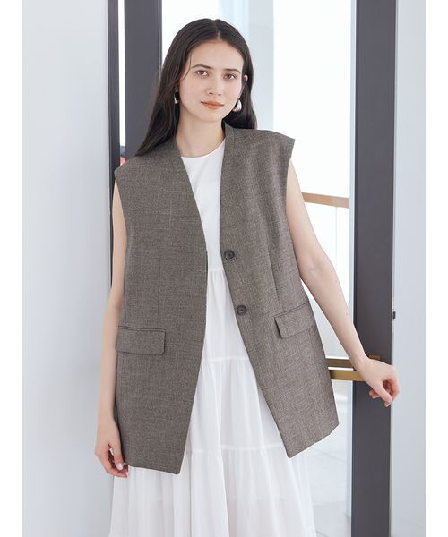 Mila Owen（ミラオーウェン）の「共ベルト付きオーバーサイズノーカラーベスト（その他アウター・レディース・ベージュ/アイボリー/マルチ・0/1）」の4枚目の写真