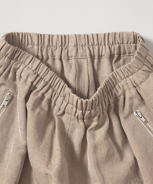 conte（コンテ）の「＜conte＞ボリューム イージーパンツ（その他パンツ・レディース・ベージュ/ホワイト・38/36）」の14枚目の写真