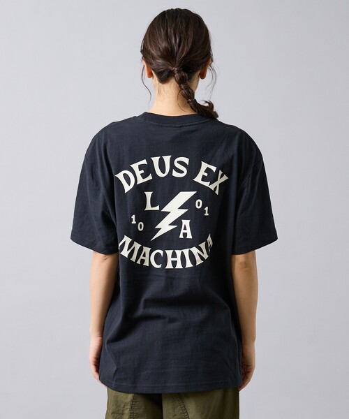 DEUS EX MACHINA（デウスエクスマキナ）の「【Deus Ex Machina / デウスエクスマキナ】 Chinook Tee / ロゴ背面グラフィック 半袖Tシャツ / ユニセックス（Tシャツ/カットソー・メンズ・ブラック/ネイビー・L）」の15枚目の写真