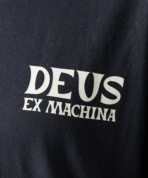 DEUS EX MACHINA（デウスエクスマキナ）の「【Deus Ex Machina / デウスエクスマキナ】 Chinook Tee / ロゴ背面グラフィック 半袖Tシャツ / ユニセックス（Tシャツ/カットソー・メンズ・ブラック/ネイビー・L）」の5枚目の写真