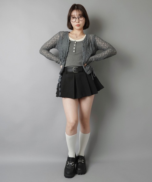 SPINNS（スピンズ）の「プリーツミニスカート/ベルト付き/インナーパンツ付き（スカート・レディース・グレー/ブラック・ONESIZE）」の21枚目の写真