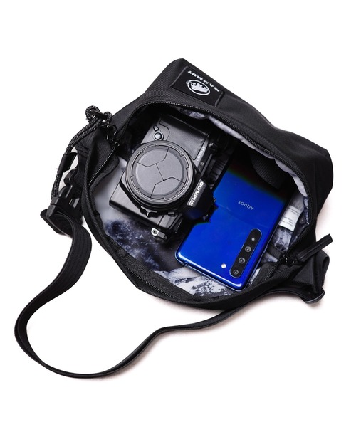 Mammut(マムート)の「★ MAMMUT (マムート)★Xeron 2.0 Waistpack JE Small(ボディバッグ/ウエストポーチ・メンズ・ブラック/オリーブ・FREE)」の9枚目の写真