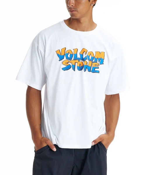 VOLCOM(ボルコム)の「VOLCOM/ボルコム 水着 ラッシュガード 半袖 Tシャツ BURNING SURF SS TEE VLY261015(ラッシュガード・メンズ・オリーブ/ホワイト/ブラック・XL/L/M)」の1枚目の写真