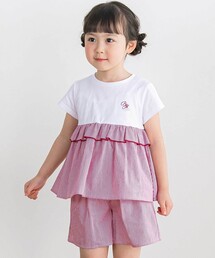 BeBe Petits Pois Vert（ベベプチポワヴェール）の「【店舗限定】ストライプ切り替えトップス＋ショートパンツセットアップ(95～150cm)（セットアップ）」