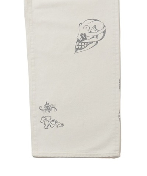 SUGARHILL（シュガーヒル）の「TATTOO FLASH PRINT MODERN DENIM WIDE CUT（デニムパンツ・メンズ・ホワイト・34/32/30）」の4枚目の写真