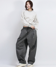 Grunge washing side one tuck curved wide pants charcoal