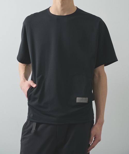 POLIQUANT(ポリクアント)の「【POLIQUANT/ポリクアント】THE DEFORMED PTRN. S/S PULLOVER(Tシャツ/カットソー・メンズ・ブラック/ライトグレー・1/2)」の2枚目の写真