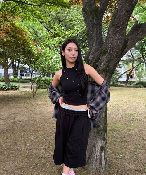 DAUSPICE(ディーオスピス)の「(DUC) Eyelet Stud Tank Top Black(Tシャツ/カットソー・レディース・ブラック・ONE SIZE)」の5枚目の写真