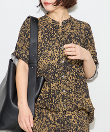 journal standard L'essage（ジャーナルスタンダードレサージュ）の「DEVEAUX GOLDラメモノトーンシャツ 2（シャツ/ブラウス・レディース）」