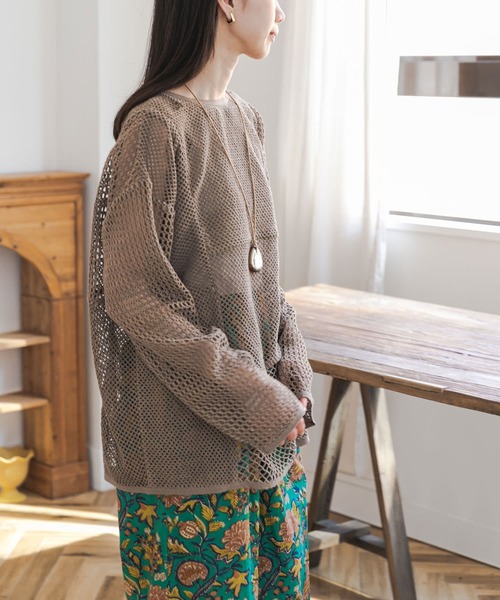 URBAN RESEARCH DOORS(アーバンリサーチドアーズ)の「2wayメッシュプルオーバー(ニット/セーター・レディース・カーキ/アイボリー・FREE)」の12枚目の写真