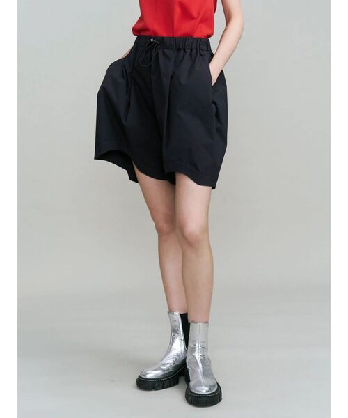 UN3D.(アンスリード)の「RUSH GUARD HEM SHORT PT / ラッシュガードヘムショートパンツ(その他パンツ・レディース・ベージュ/ホワイト/ブラック・38/36)」の7枚目の写真