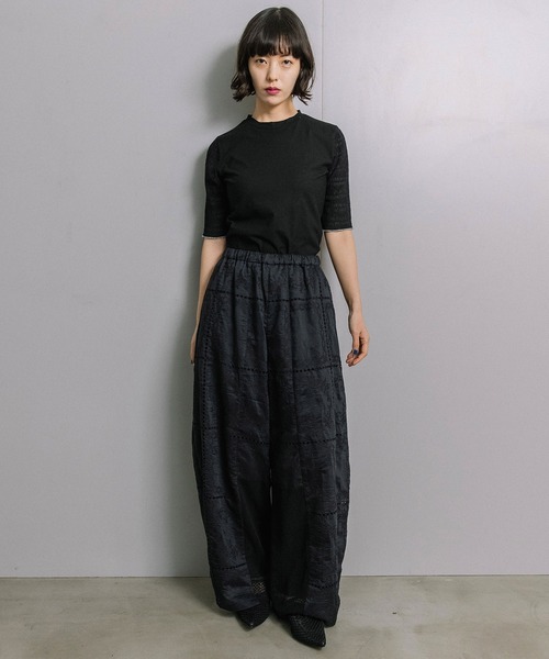 MARECHAL TERRE(マルシャルテル)の「レースワイドコクーンパンツ(その他パンツ・レディース・オフホワイト/ブラック・MEDIUM)」の7枚目の写真