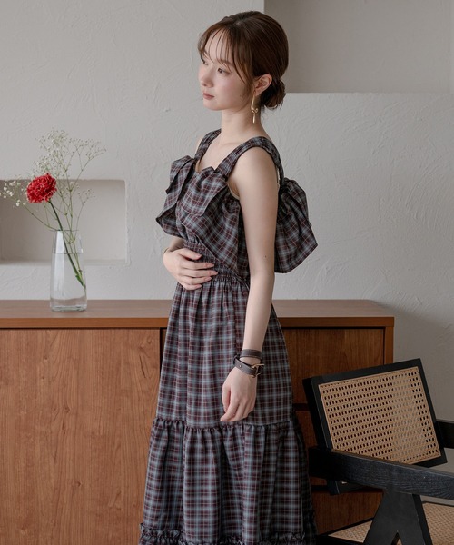mideal(マイディール)の「2way sleeve tiered onepiece / 2wayスリーブティアードワンピース(ワンピース・レディース・ブラック/ブラウン・FREE)」の16枚目の写真