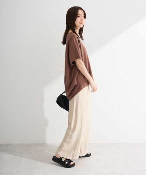 Green Parks(グリーンパークス)の「超冷感コクーンカットプルオーバー(Tシャツ/カットソー・レディース・ブラック/ホワイト系その他2/ブルー/グレー/ピンク/イエロー/ブラウン/ブルーグリーン・L/M)」の10枚目の写真